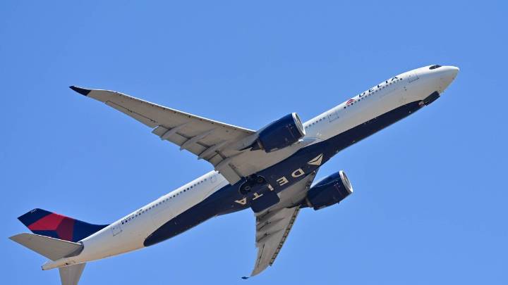 Al menos 25 hospitalizados tras una "significativa" turbulencia en un vuelo de Delta