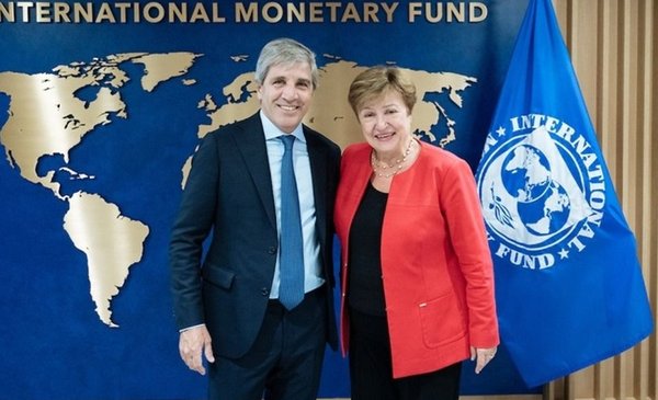 En medio de la escalada dólar, el FMI aprobó un nuevo desembolso de dólares para la Argentina