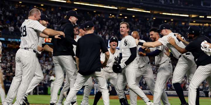 Yankees walk off Rays in 11 innings