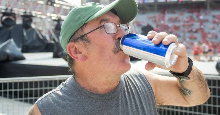 Husker football fans can buy beer in Memorial Stadium for first time Saturday