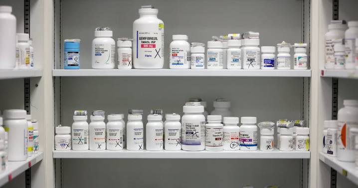 Trump tells drug companies to cut U.S. drug prices