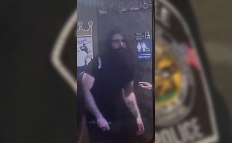 Shawnee police looking for suspect following stabbing Thursday afternoon