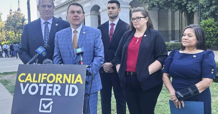 Legisladores republicanos de California lanzan campaña para exigir identificación de votantes