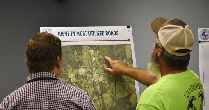 On the Grow: Mount Enterprise residents fill City Hall to discuss comprehensive plan