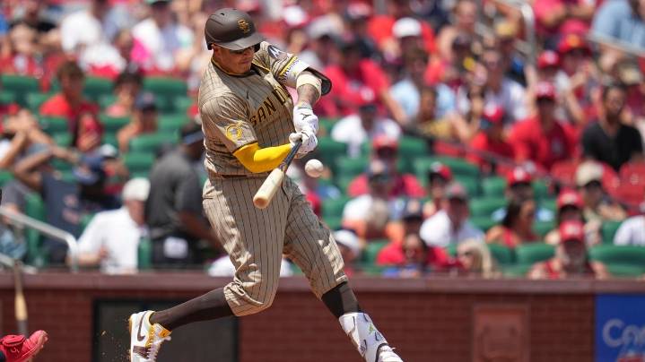 Manny Machado has 4 hits, 2 doubles as Padres beat Cardinals 9