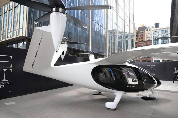 These flying taxi companies want to soar over gridlock