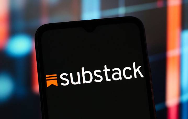 Substack’s “Nazi problem” won’t go away after push notification apology