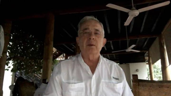 Álvaro Uribe será condenado a 12 años de prisión; la juez ordenó su arresto domiciliario