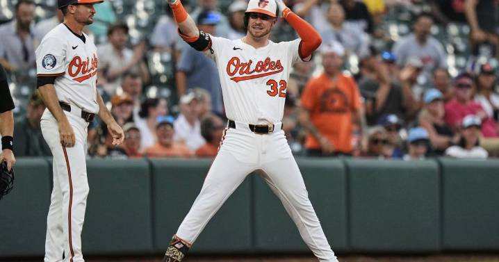 Orioles edge Blue Jays, 3-2, to sweep doubleheader and win 5th straight