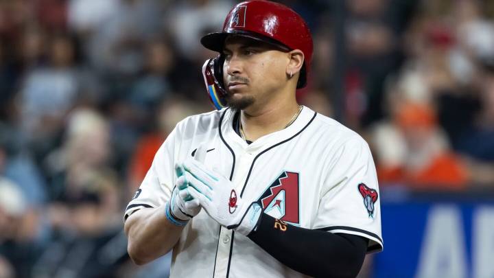 Mariners acquire Josh Naylor from the Diamondbacks for 2 pitchers as trade deadline deals begin