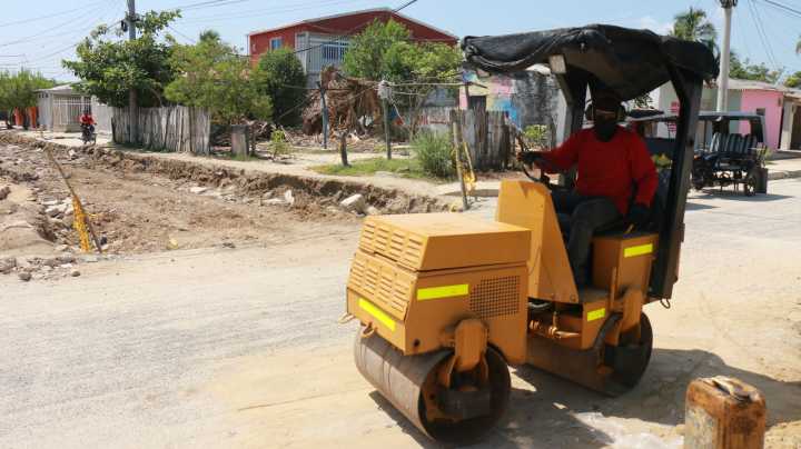 Iniciaron obras de pavimentación de la malla vial en Palmar de Varela