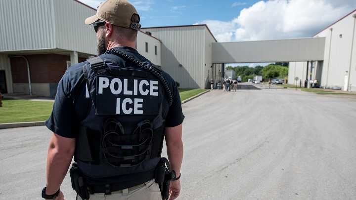 Sheriff’s deputies are disciplined in traffic stop that led to student’s ICE detention