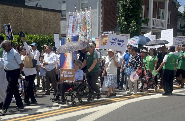 Peregrinación por los que viven con el temor de ser deportados