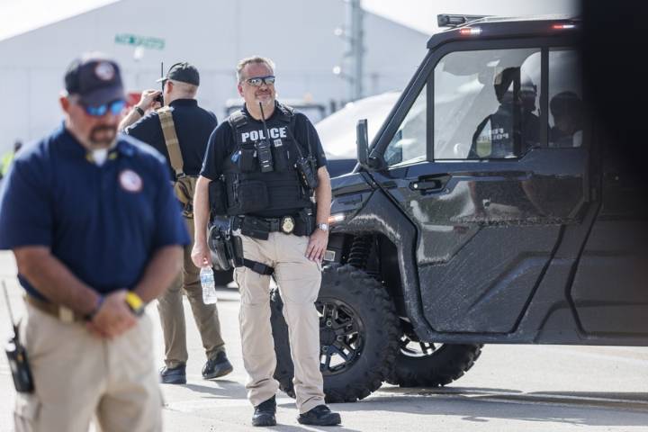 EE.UU. ha removido a cerca de 500 migrantes en vuelos desde 'Alligator Alcatraz' en Florida