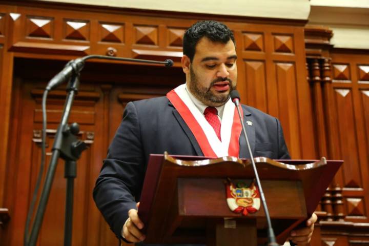 Guillermo Aliaga de Somos Perú sobre la Mesa Directiva: “José Jerí tiene más experiencia política que José Cueto”