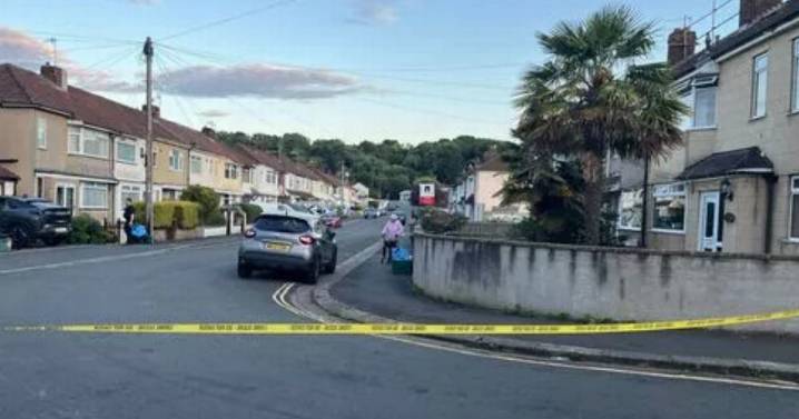 Bristol LIVE: Bomb squad and armed cops flood street as hundreds evacuated