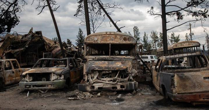 Premier criticizes report that says Alberta hindered efforts to fight Jasper fire