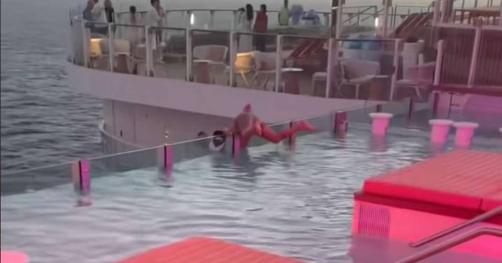 Un miembro de la tripulación muere tras caer por la borda de un crucero