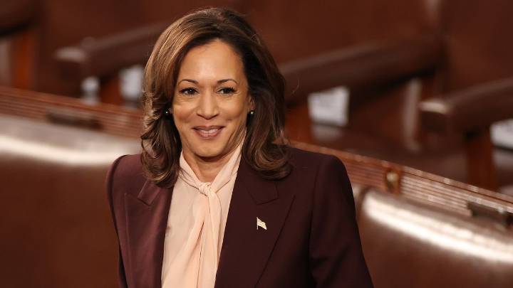 A Campaign Memoir by Kamala Harris Is Officially Headed Our Way