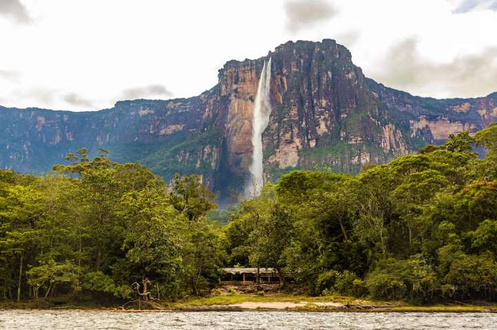 Canaima, patrimonio mundial amenazado por la minería ilegal y el turismo descontrolado