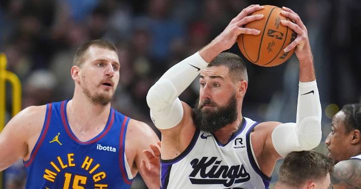 Jonas Valanciunas is ‘fully committed’ to Nuggets, he told a European basketball outlet