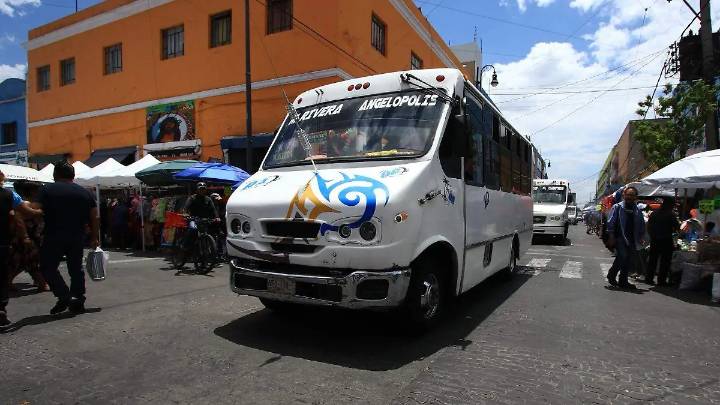 Robo a transporte público, delito que no cesa en Puebla; FGE abrió casi cinco mil carpetas en un lustro