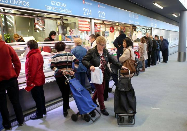 La economía española coge impulso en el segundo trimestre y avanza un 0,7%