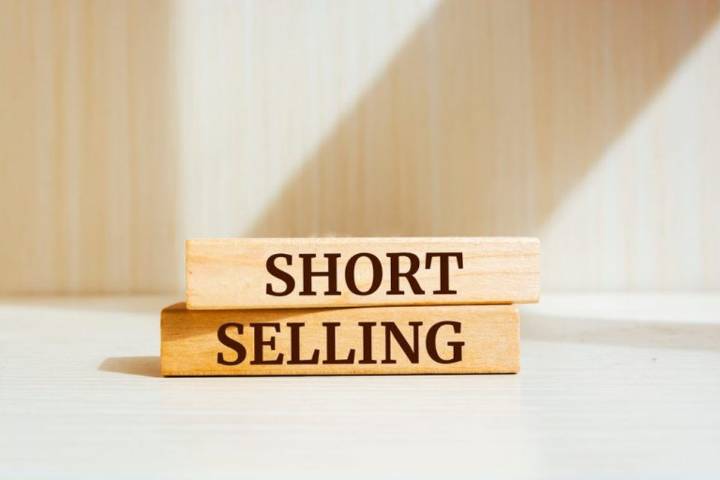 Best Brokers for Short Selling in 2025: Top Picks for Every Trader • Benzinga