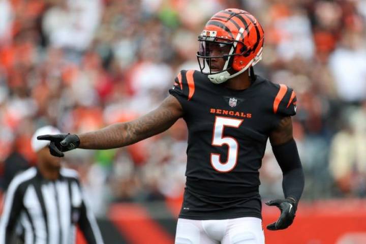 4 Sneaky Fantasy Football Busts to Avoid: One Pick for Each Position (2025)