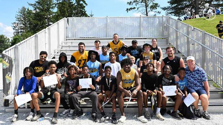 Community Corner: Hosting friends at camp