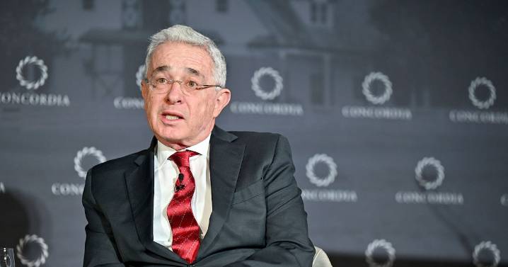 Álvaro Uribe fue declarado culpable de dos delitos: así podría ser su condena