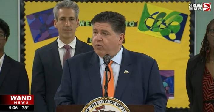 Pritzker signs bill guaranteeing universal mental health screenings for youth, teens