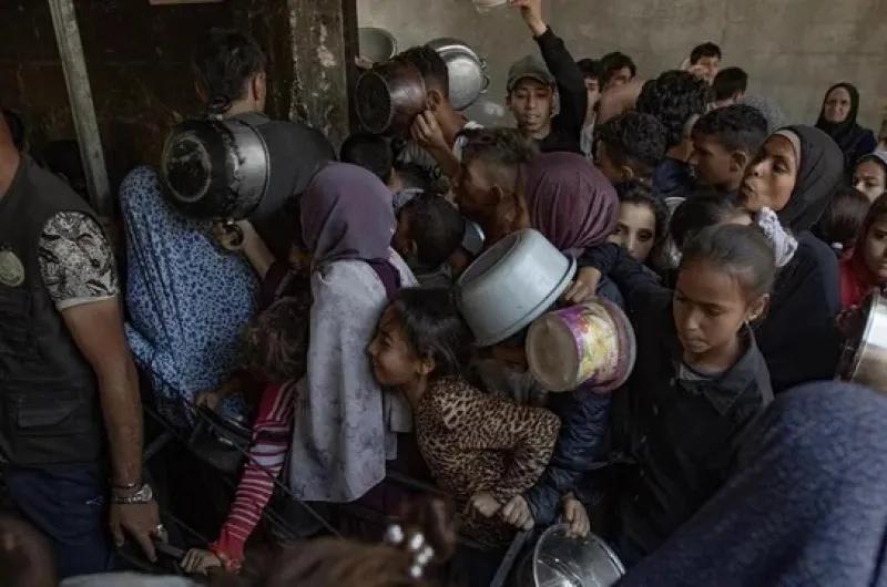 Israel habilita corredores humanitarios en Gaza en medio de una crisis alimentaria