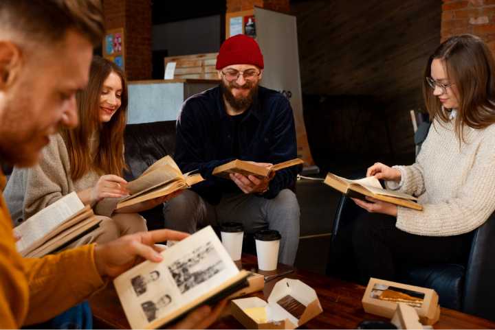 Clubes de lectura en Caracas: espacios para compartir la magia de la literatura