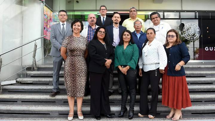 Colegio de Abogados de Irapuato celebra el Día del Abogado en amena reunión