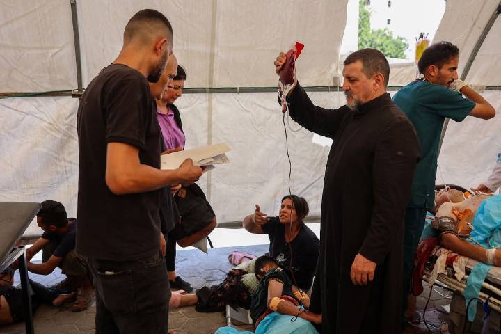 “Profundo pesar”. El inusual mensaje de Israel tras el bombardeo a la única iglesia católica de Gaza