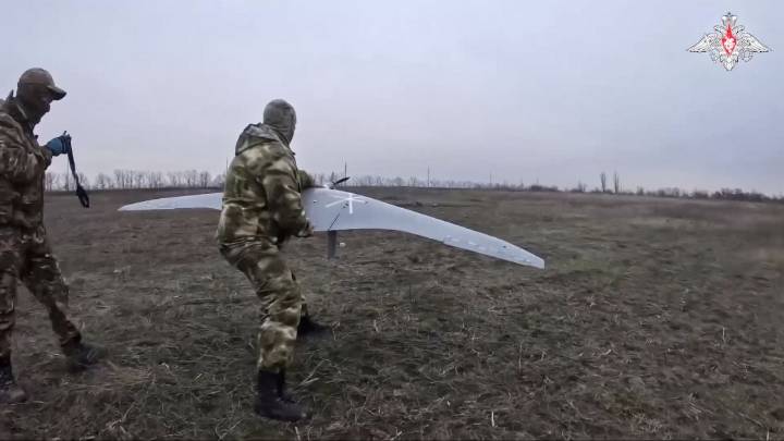 Sicarios de cárteles mexicanos y colombianos se infiltran en Ucrania para entrenarse en drones