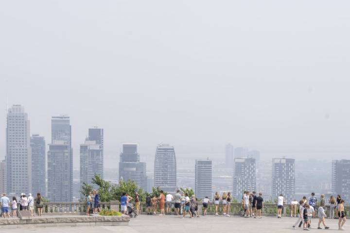 Montreal air quality among worst in the world due to wildfires in Prairies