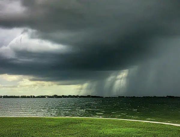 Widespread Storms And Flood Risk Span Central And Eastern U.S.