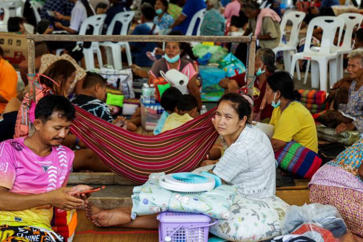 Thai fighter jet bombs Cambodian targets as border battle escalates