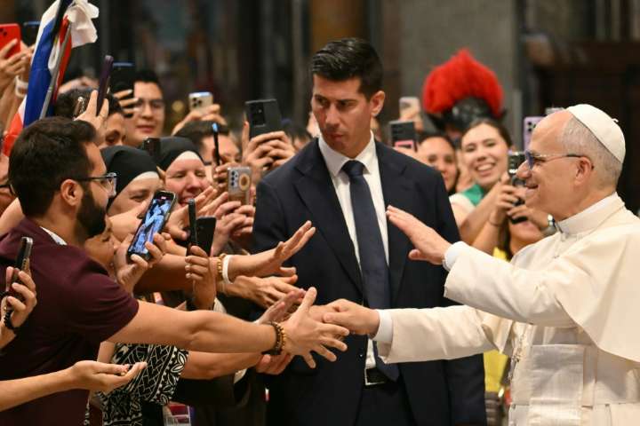 De TikTok a Instagram, el Vaticano promueve a los «misioneros digitales»