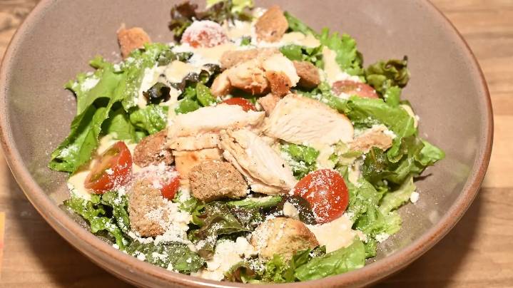 ¿Cansancio, sed y pesadez? Checa cómo debes alimentarte en verano para sentirte ligero y fresco