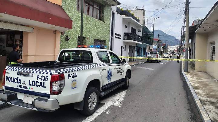 Lesionan a mujer de un navajazo en el barrio de Las Flores