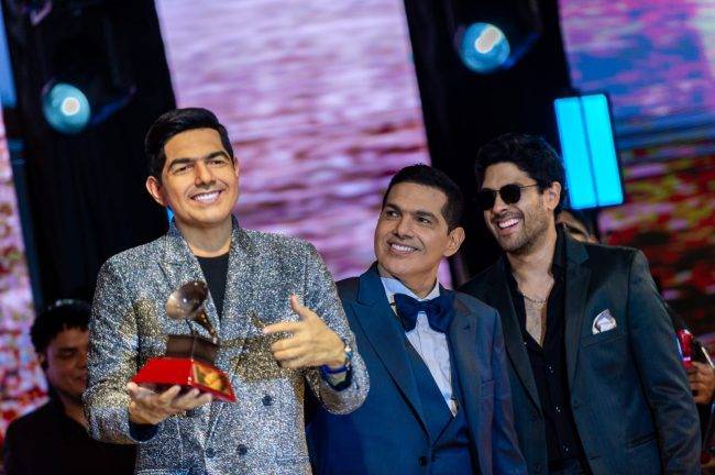 Peter Manjarré fue destacado por los Upar Awards y el Gobierno del Cesar, en su honor, develó figura hiperrealista