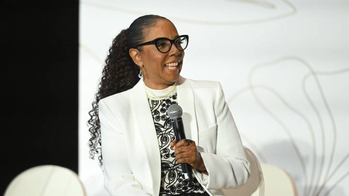 Honey Jam Founder Ebonnie Rowe on Nonprofit Empowering Female Artists