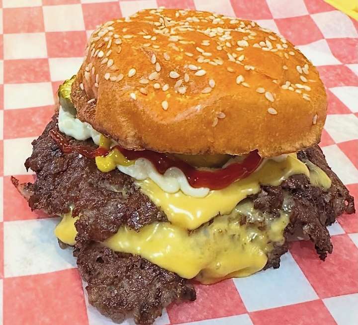 Windy City Burger Social Club smashes Monday Night Foodball