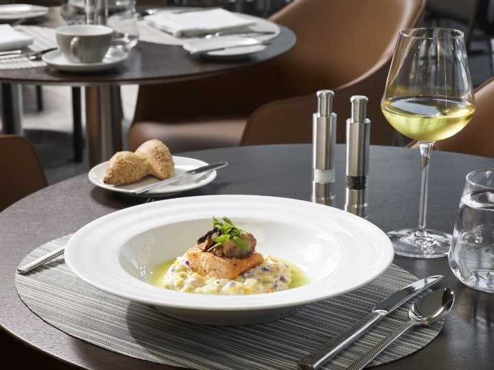 Miami Airport Lounge Named Top Spot for Dining