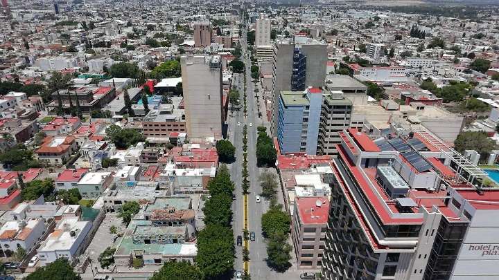 Comerciantes esperan que, ahora sí, inicie el rescate de avenida Carranza