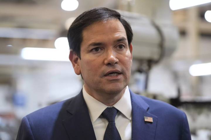 US-Venezuela exchange frees 10 Americans in deal releasing migrants