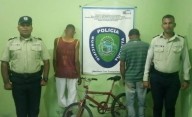 Le prestaron la bicicleta, la cambió por un lavagallos y Politucupita lo encanó
